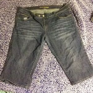 American Eagle Jean Capri